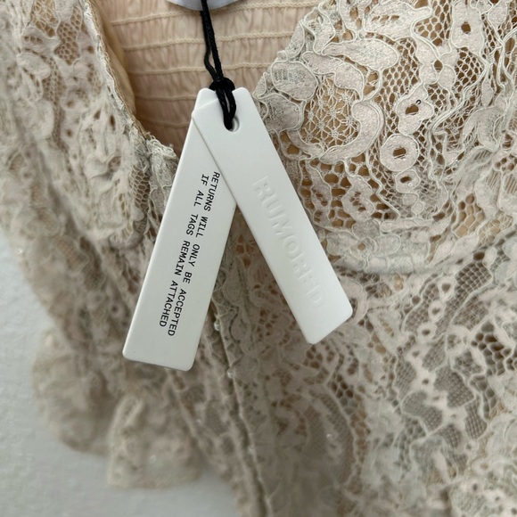 Rumored Cabernet Top in Cream - Picture 4 of 7